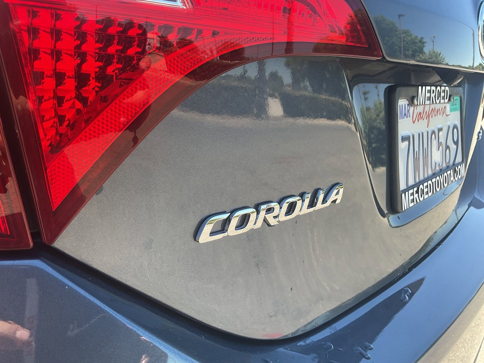 Certified Used 2017 Slate Metallic Toyota SE image 9