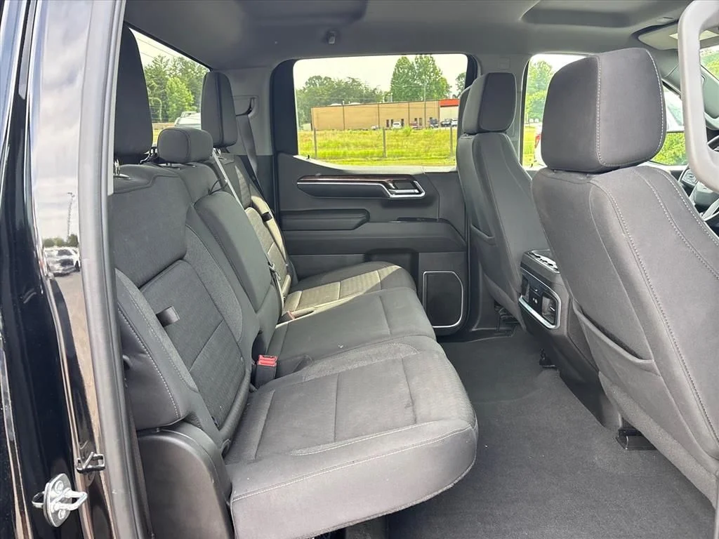 Used 2024 Black GMC Elevation image 15
