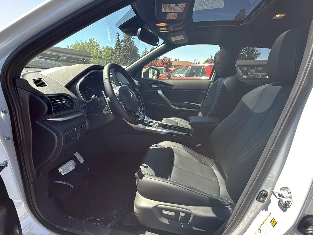 New 2026 White Diamond Mitsubishi SEL AWD image 11