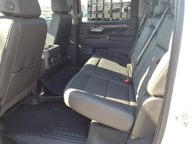 Used 2026 Summit White Chevrolet LT Trail Boss image 13