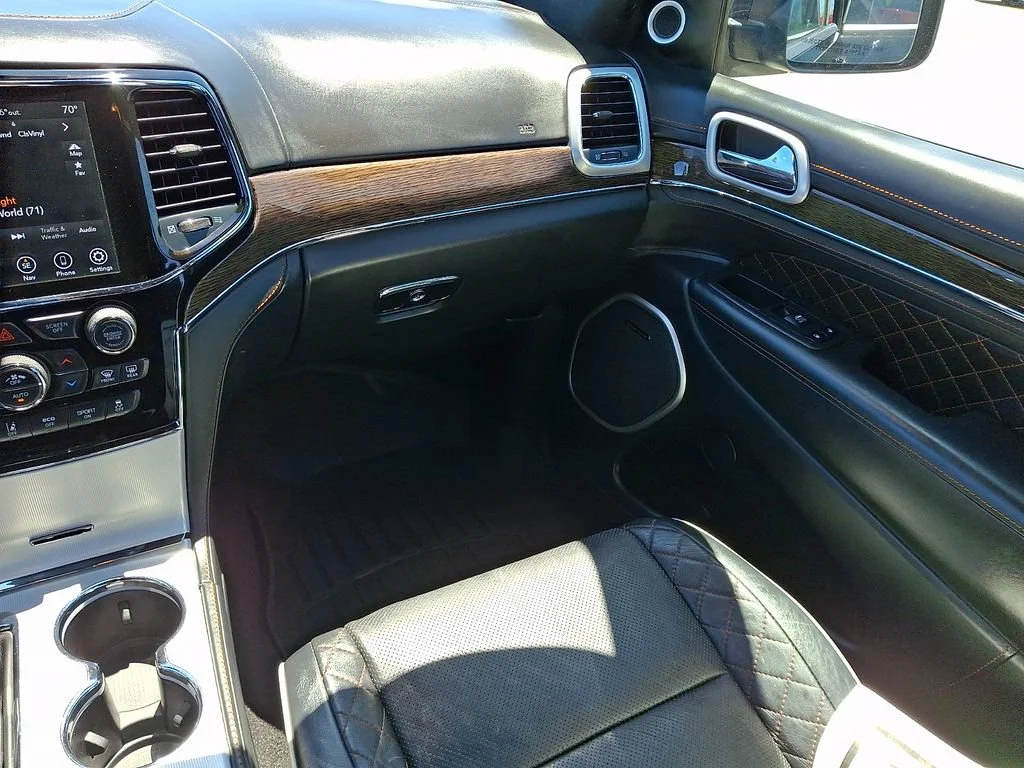 Used 2021 Diamond Black Crystal Pearlcoat Jeep Summit image 17