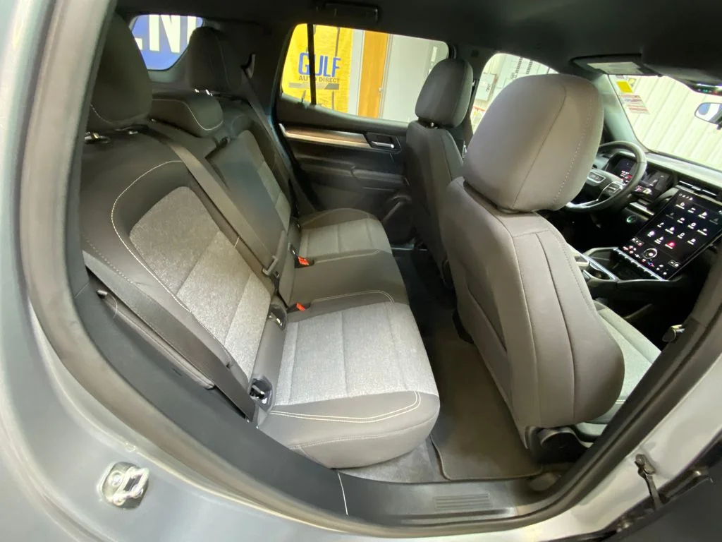 Used 2026 Silver GMC Elevation image 29