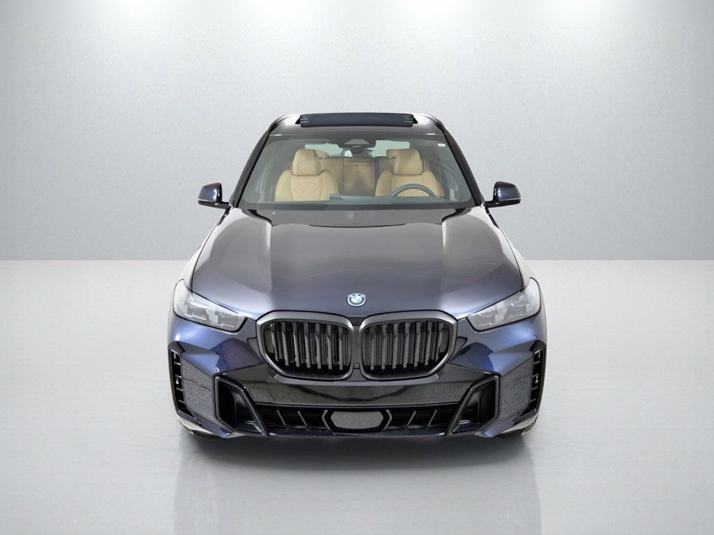 Used 2026 Carbon Black Metallic BMW xDrive50e image 17