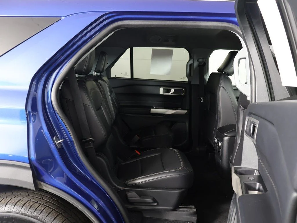 Used 2023 Blue Ford XLT image 30