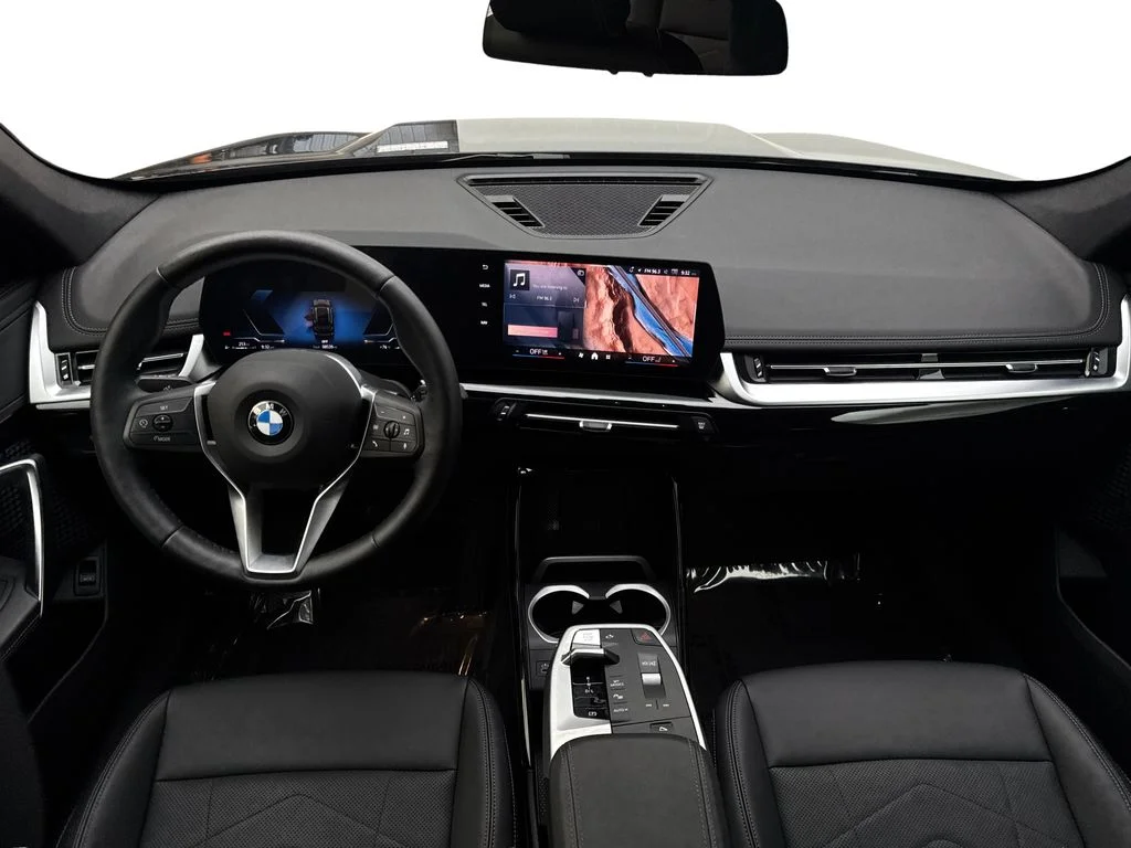Used 2026 Black BMW xDrive28i image 52
