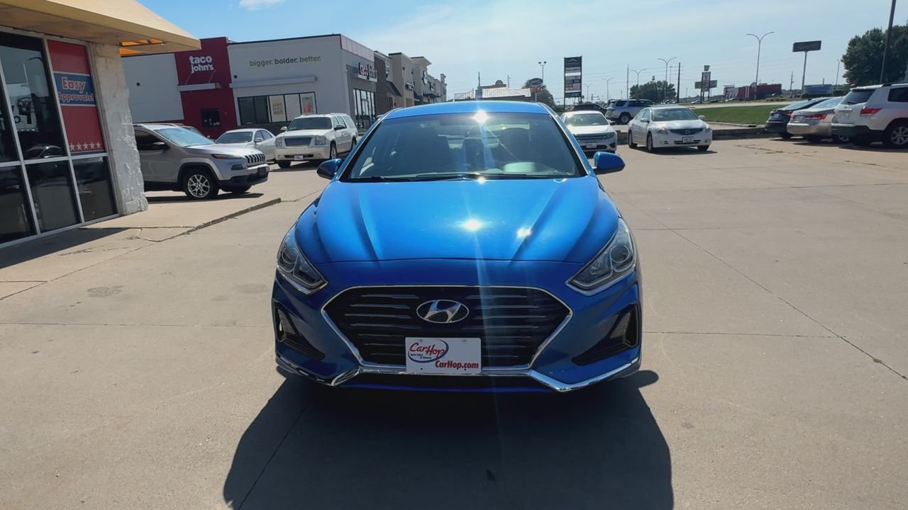 2018 Hyundai Sonata SE photo 2