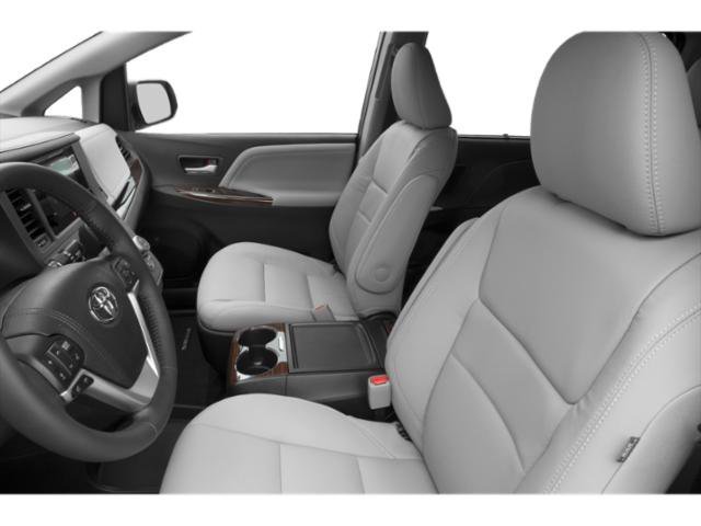 Used 2015  Toyota  image 9