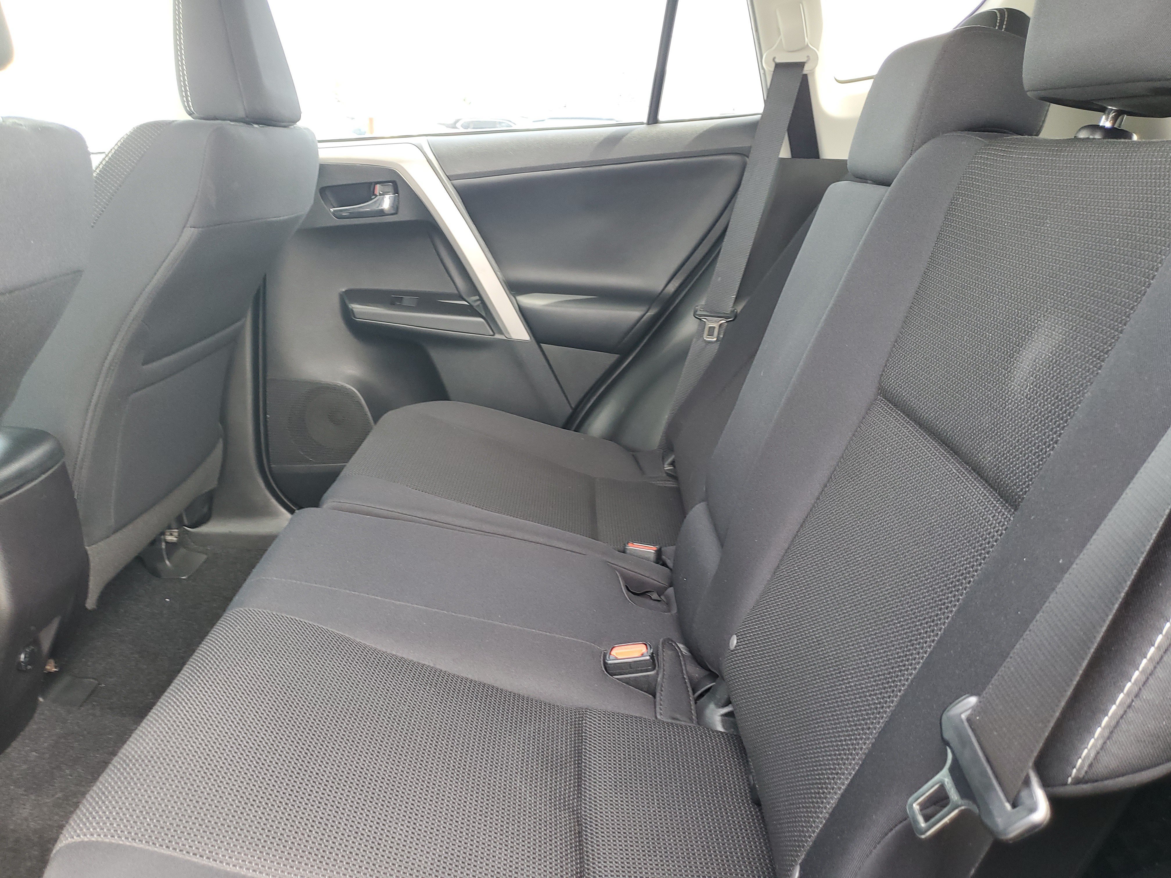 Used 2018 Magnetic Gray Metallic Toyota XLE image 12