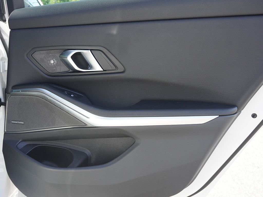 Used 2024 White BMW 330i xDrive image 25