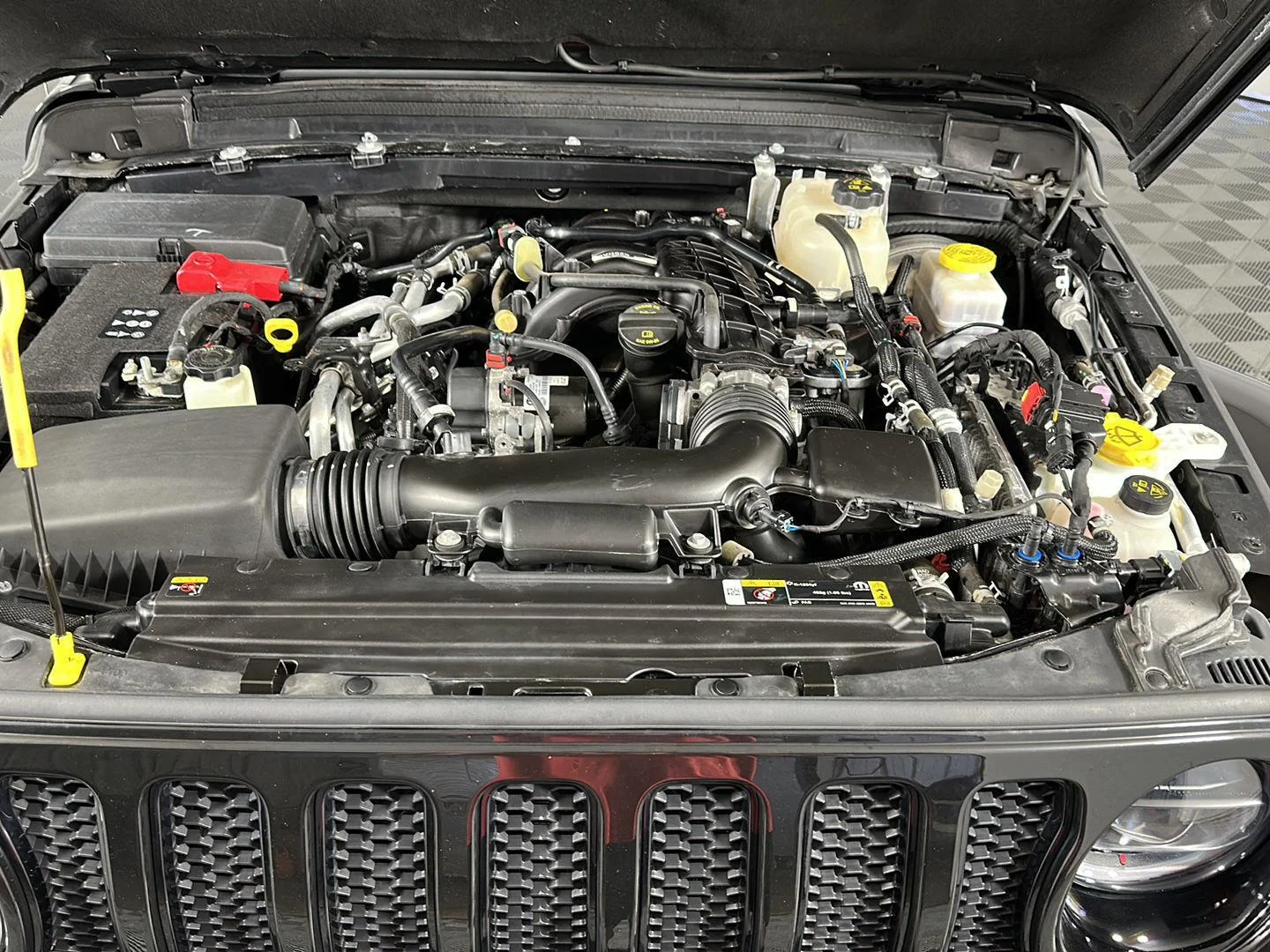 Used 2023 Black Clearcoat Jeep Sahara Altitude image 3