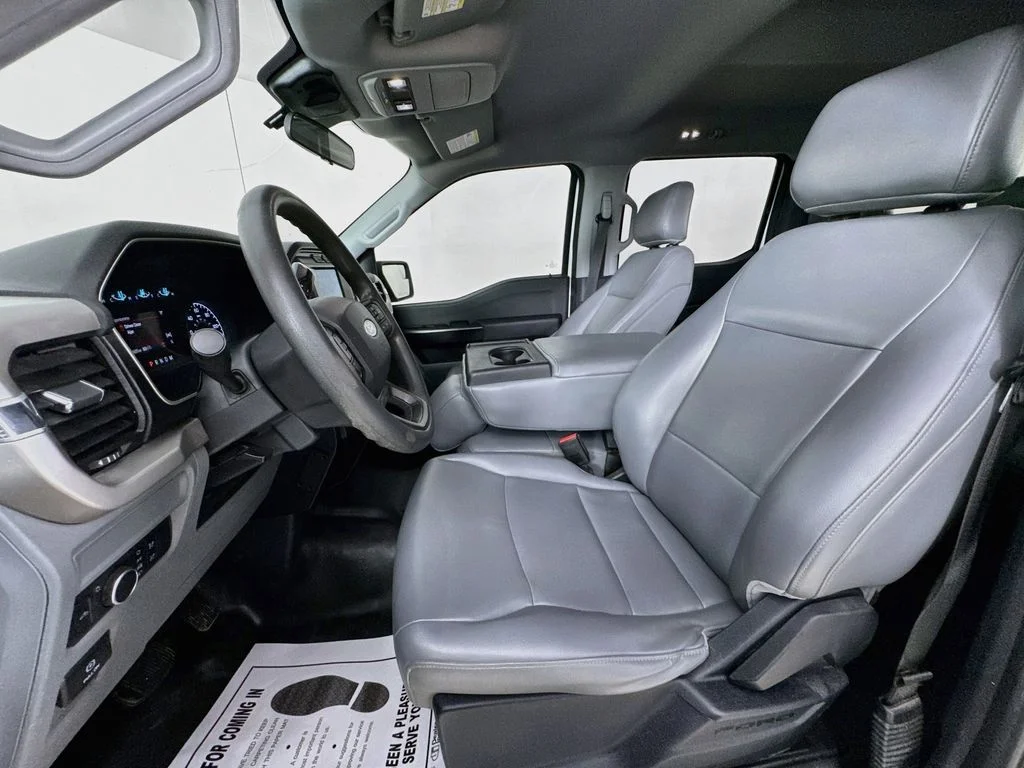 Used 2021 Oxford White Ford XL image 25