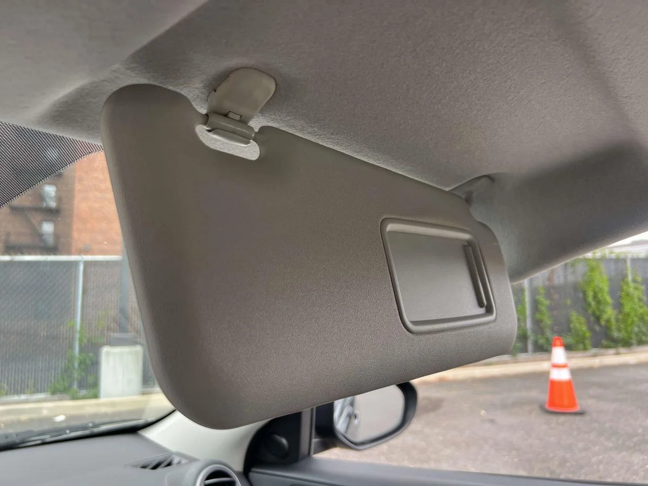 Used 2012 Graphite Mica Mazda i Touring image 34