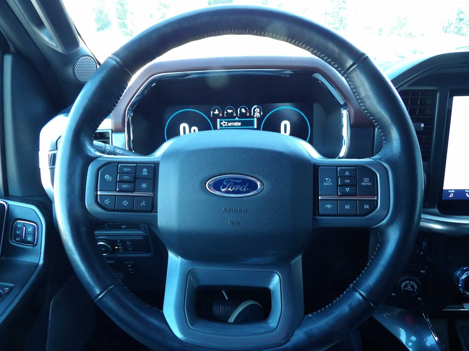 2022 Ford F-150 Lariat - Photo 18