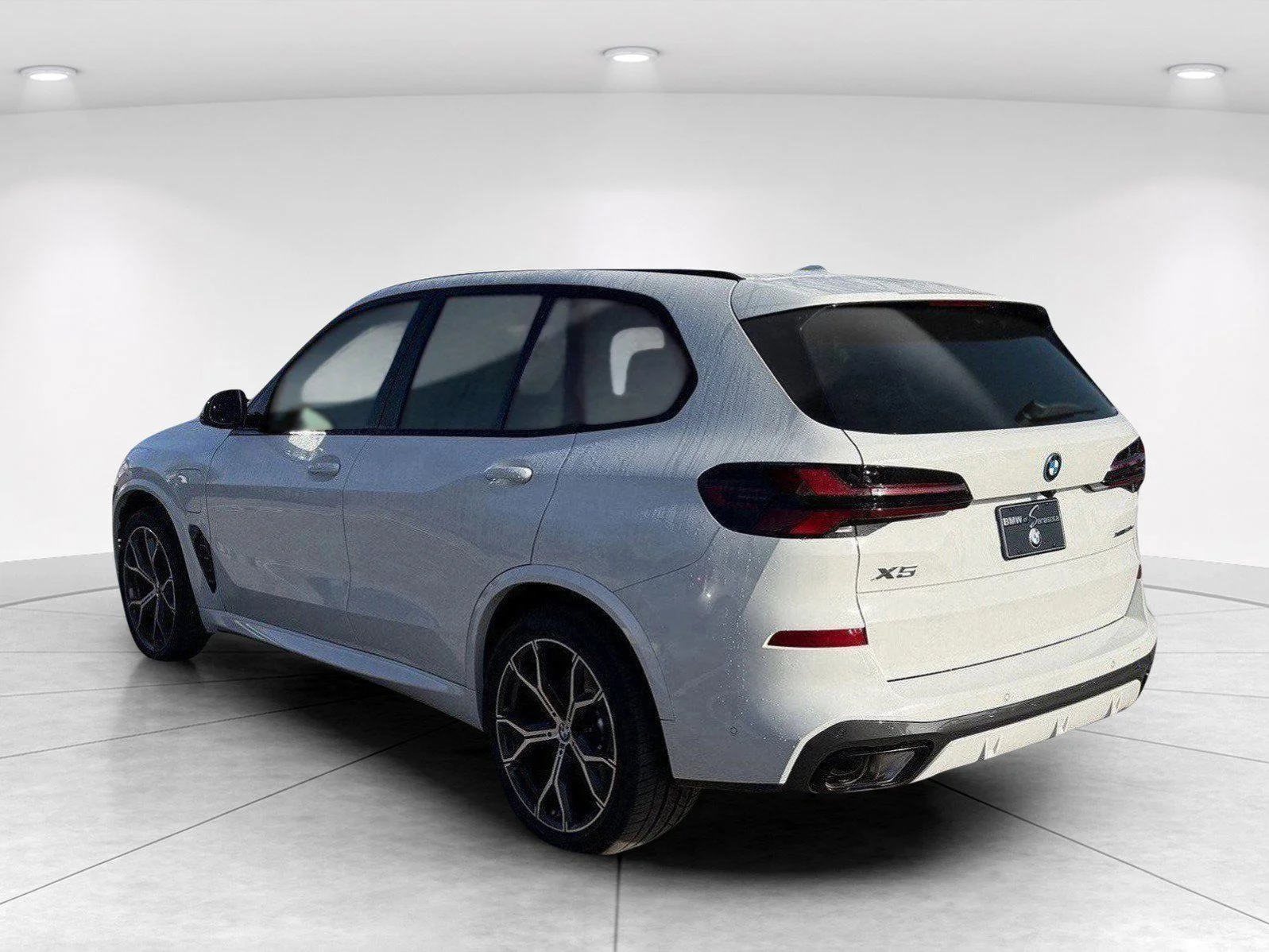 2026 BMW 3 Series 330i - Photo 6