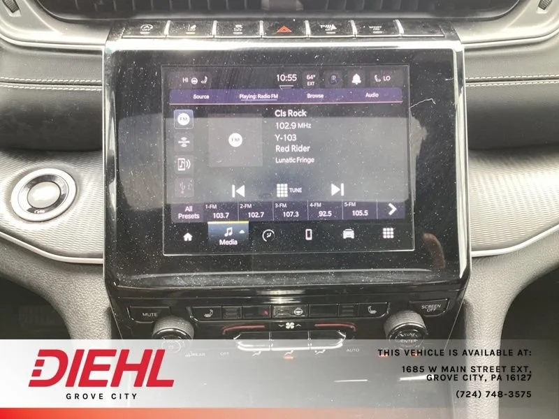 Used 2023 Silver Jeep Altitude X 4x4 image 22