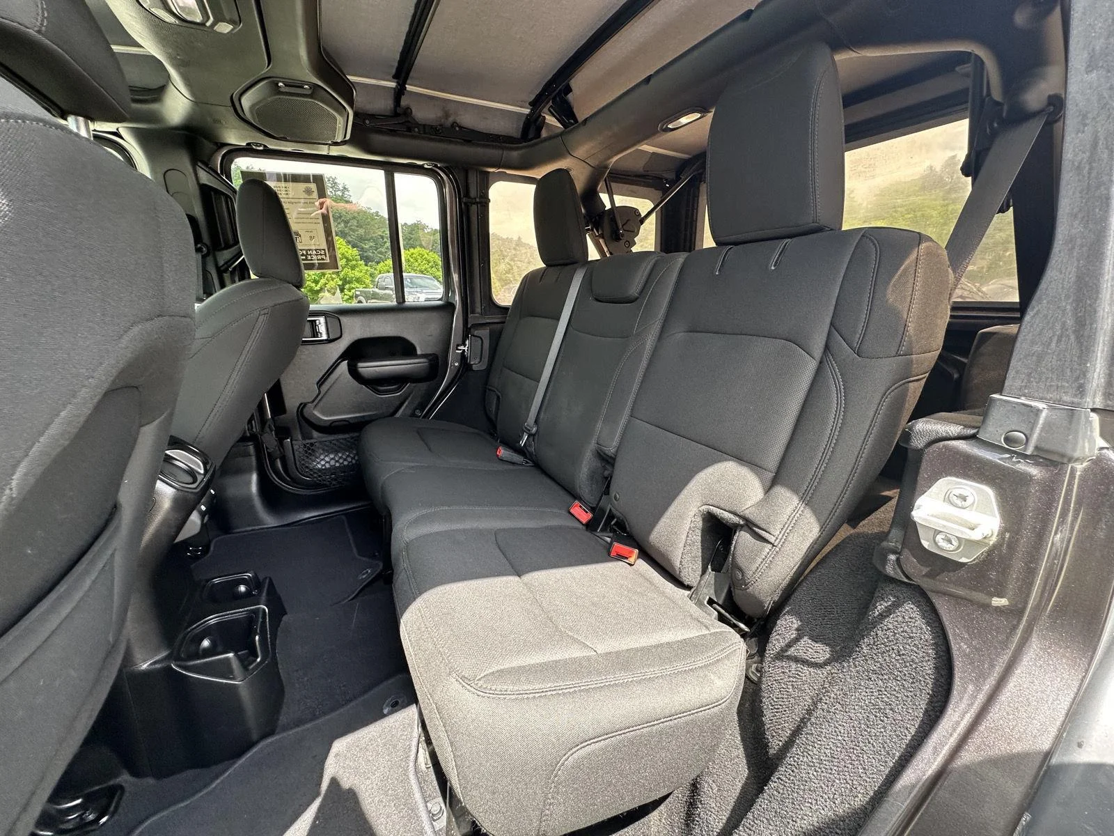 Used 2018 Granite Crystal Clearcoat Metallic Jeep Sport S image 11