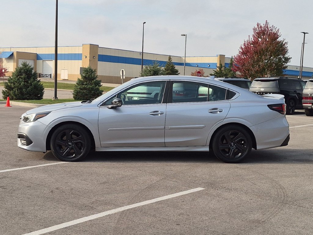 Used 2021 Silver Subaru 2.5i Sport image 4