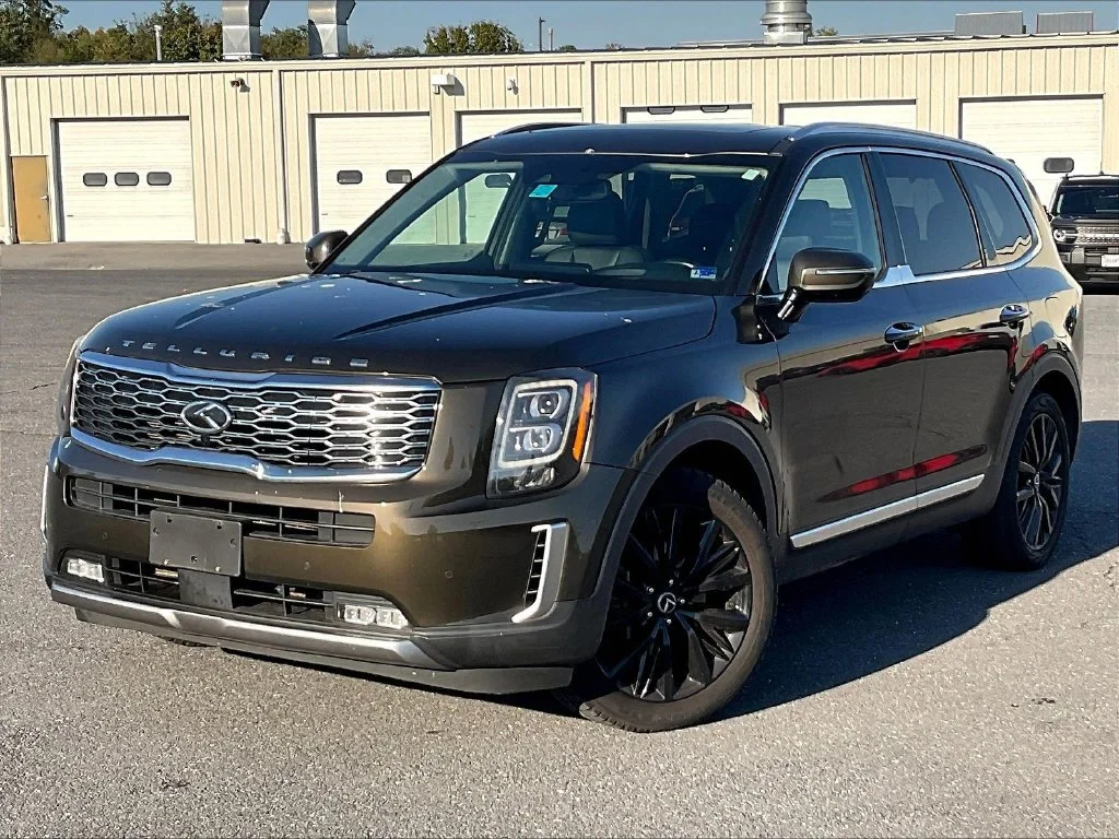 Used 2020 Green Kia SX image 2