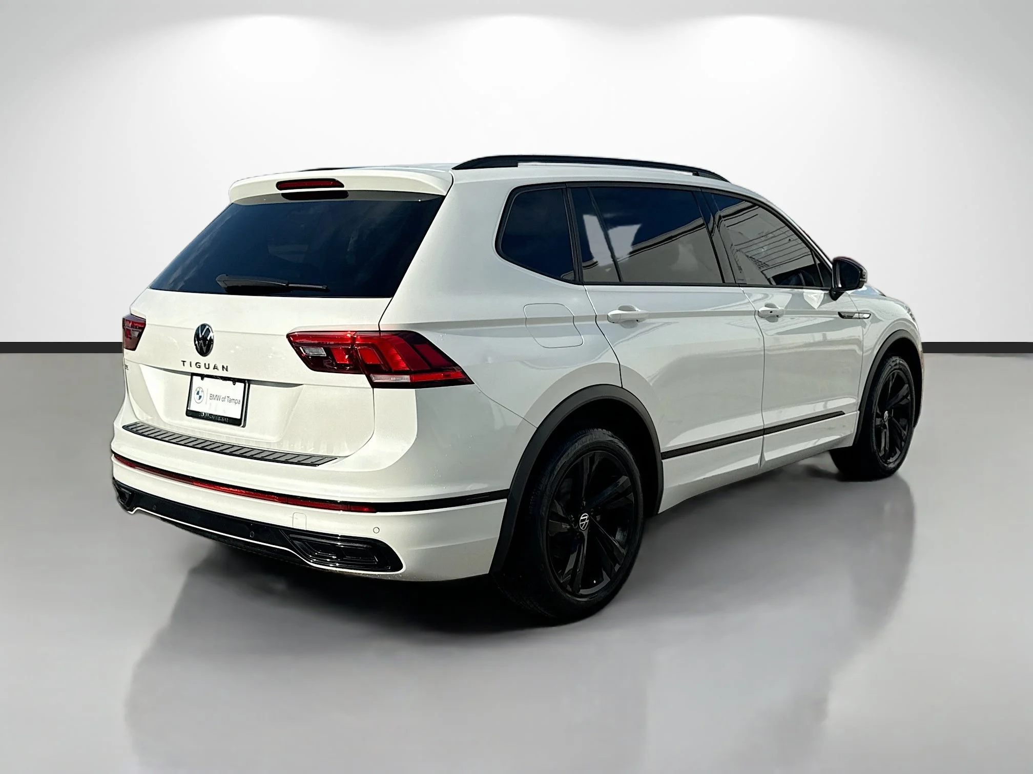 Used 2023 Opal White Pearl Volkswagen SE R-Line Black image 3