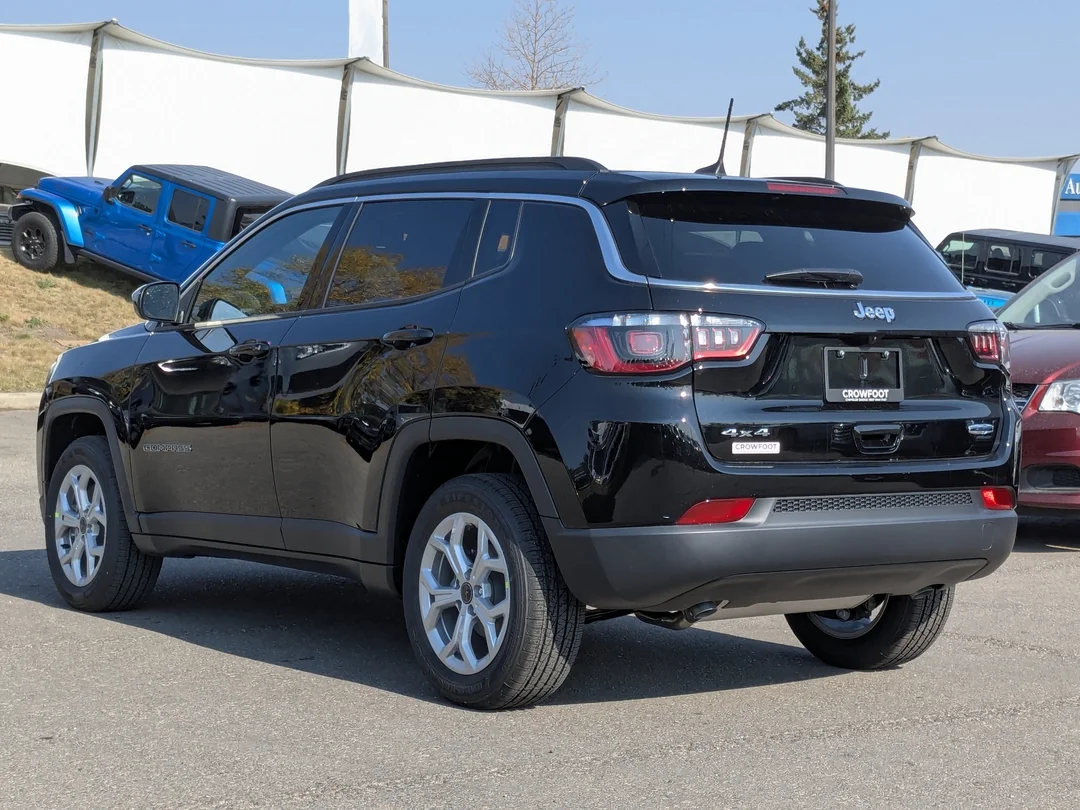 New 2026 Black Jeep North - - 4x4 - Panoramic Sunroof - Alpine Audio - Adaptive Cruise - Power Liftgate & More! image 6