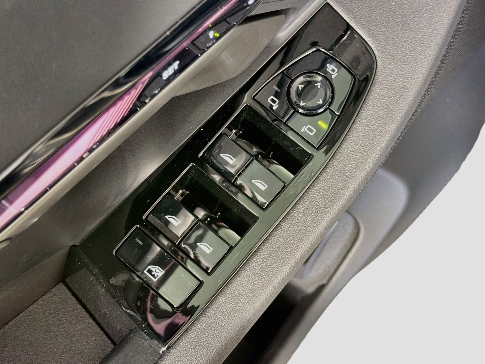 New 2027 Oxide Grey Metallic BMW 530i image 18