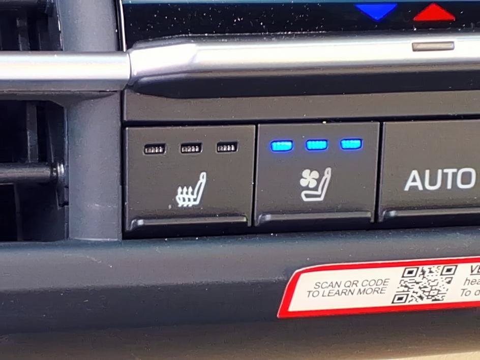 Certified Used 2026 Wind Chill Pearl Toyota Limited image 22