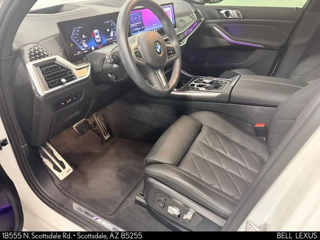 Used 2025 White BMW M60i image 15