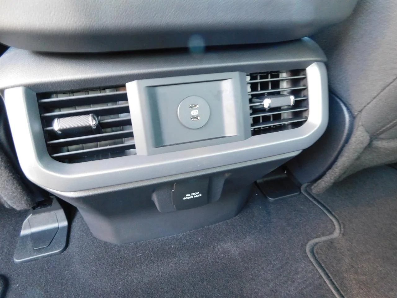 New 2026 Agate Black Metallic Ford XLT image 27