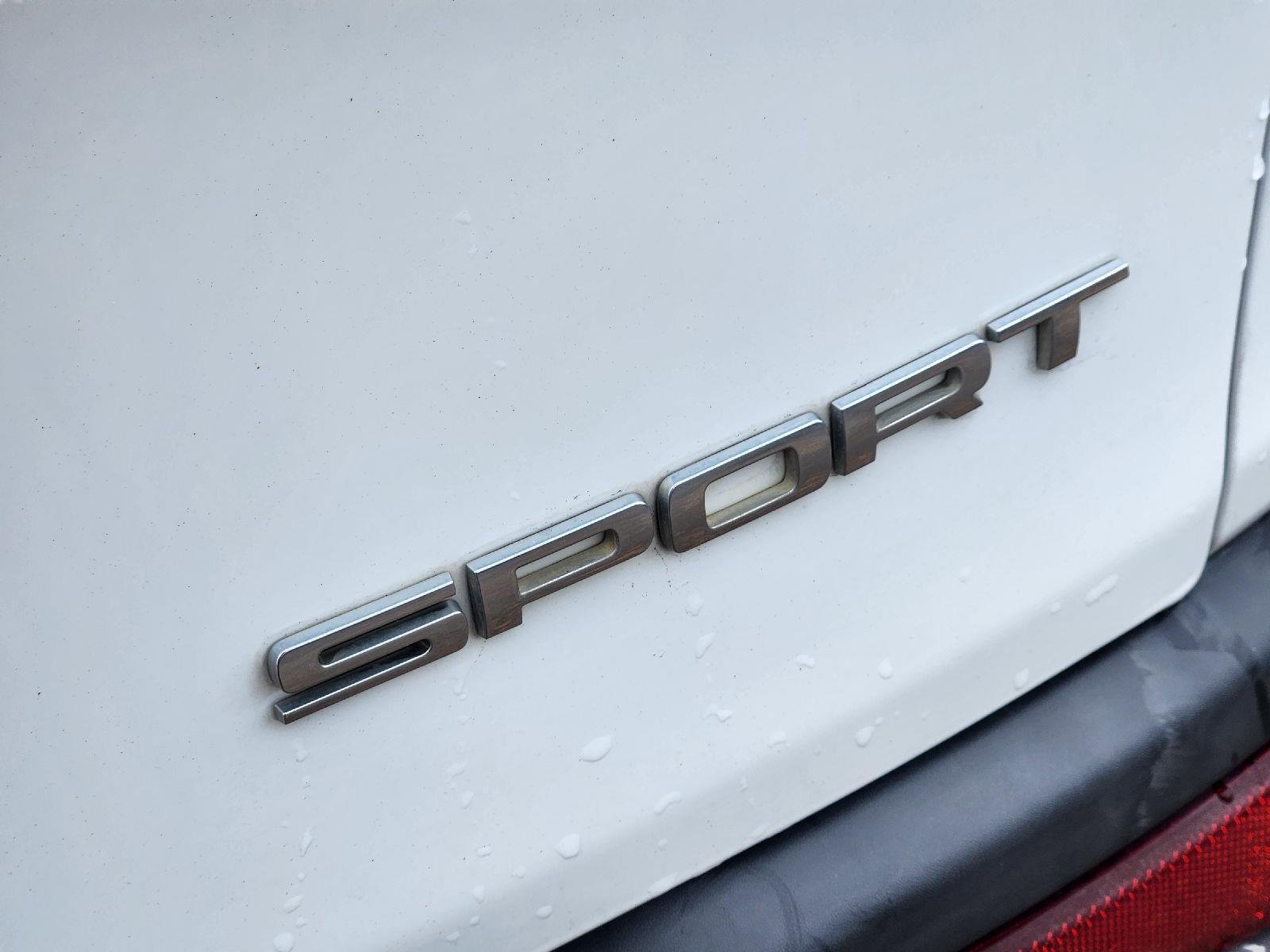 Used 2015 Bright White Clearcoat Jeep Sport image 12
