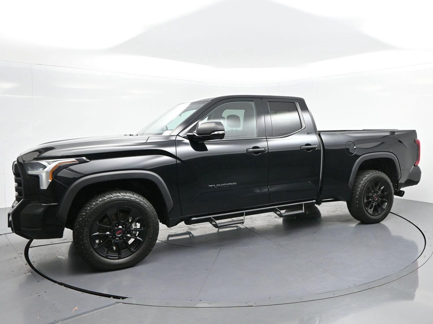 Used 2023 Black Toyota SR5 image 4