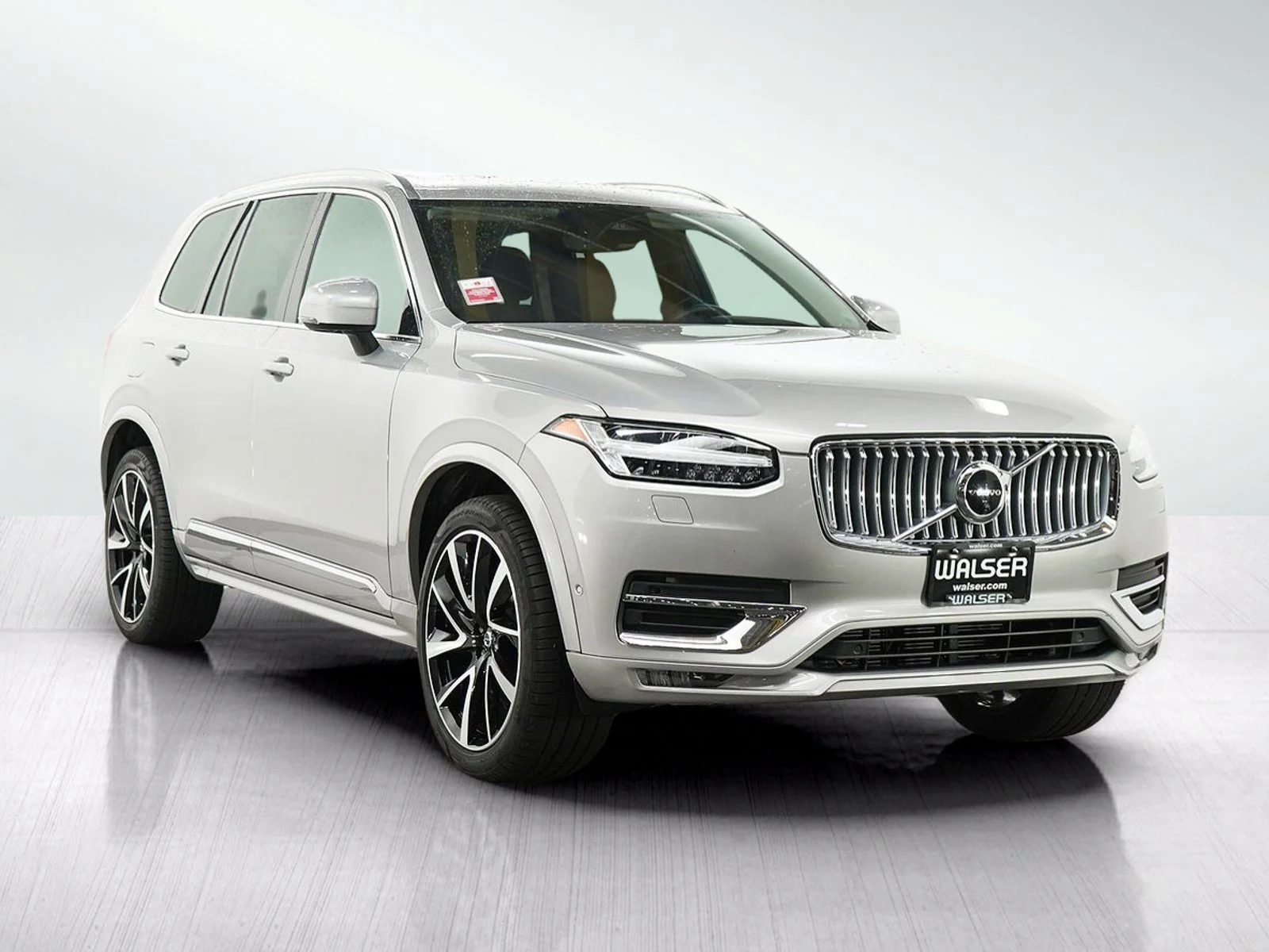 Used 2023 Silver Volvo Plus image 7