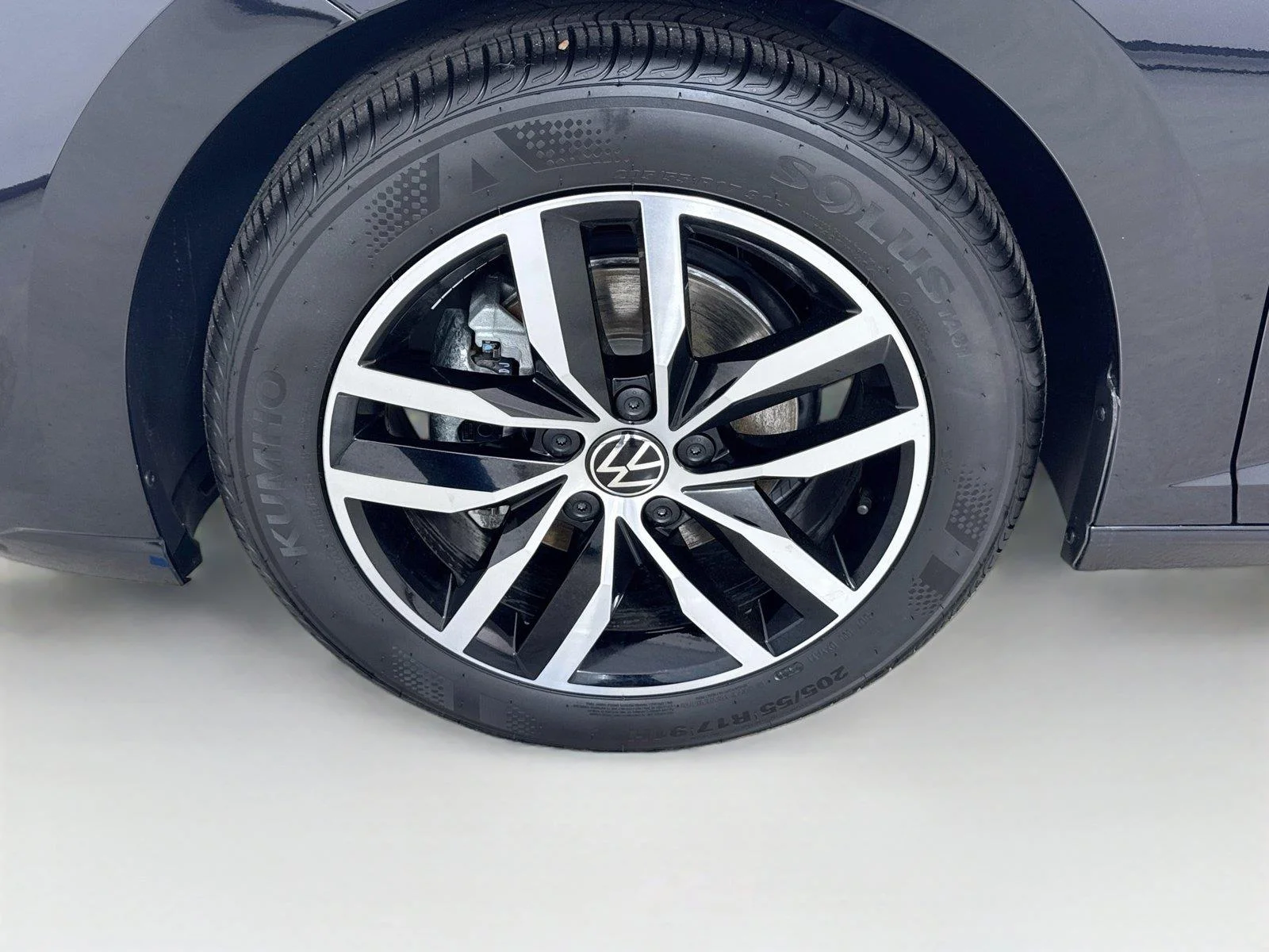 New 2027 Deep Black Pearl Volkswagen SE image 30