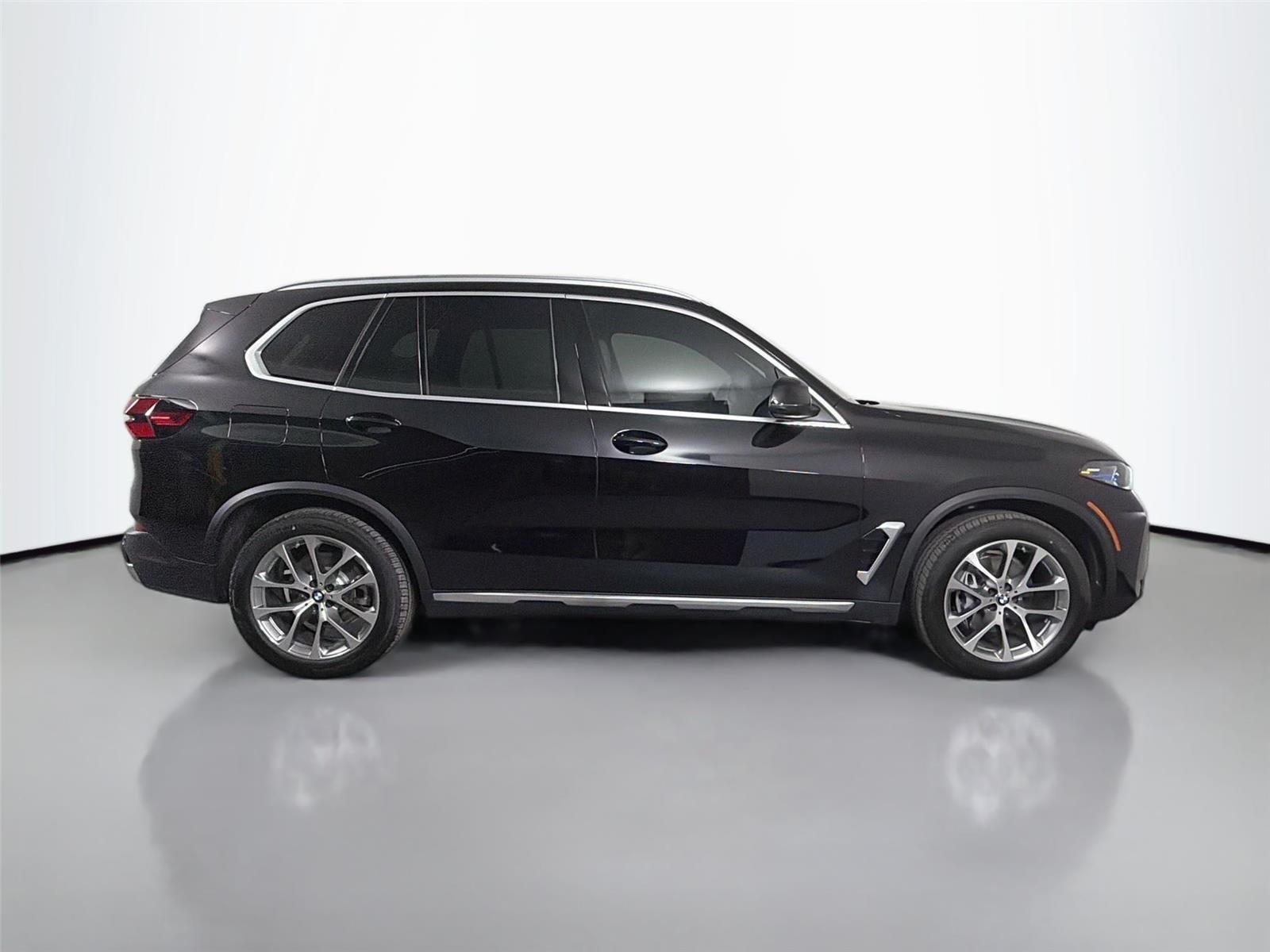 New 2026 Black Sapphire Metallic BMW xDrive40i image 4