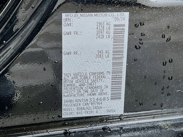 Used 2025 Black Nissan 2.5 SV image 27