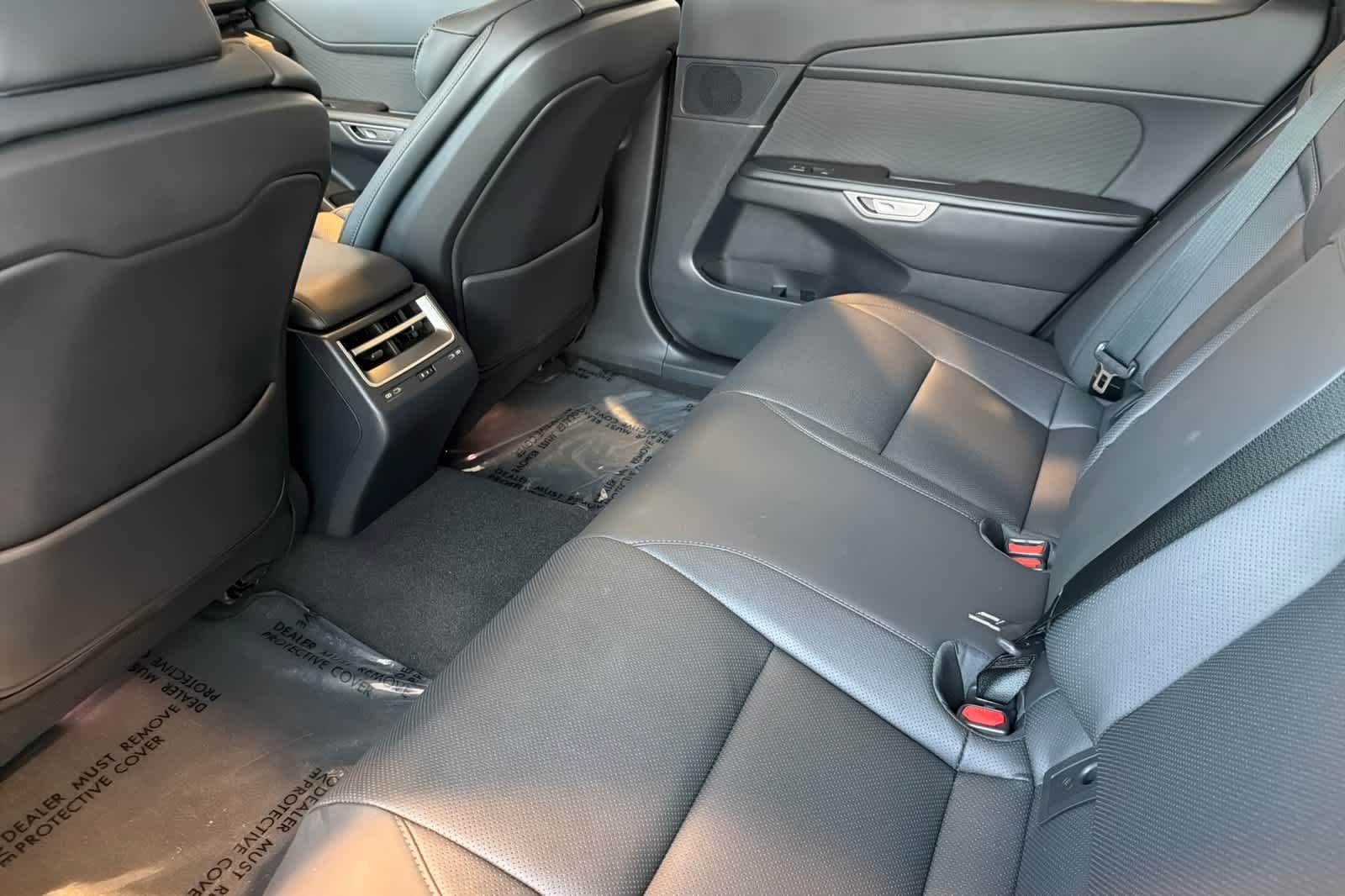New 2026 Iridium Lexus ES 500e PREMIUM AWD image 4