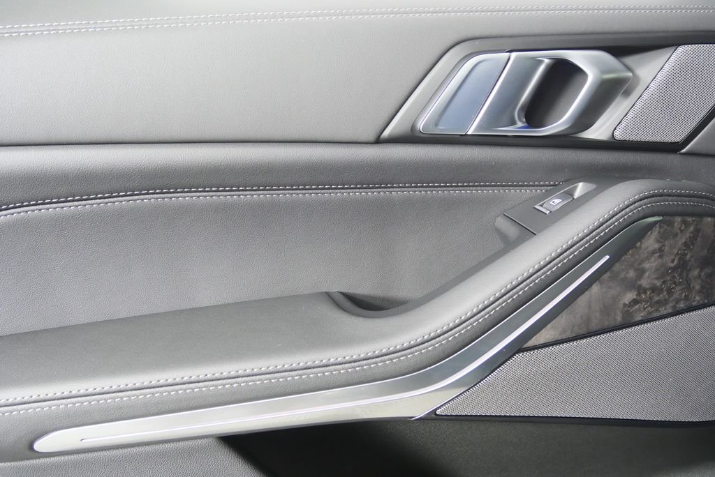 Used 2026 Blue Ridge Mountain Metallic BMW xDrive40i image 14
