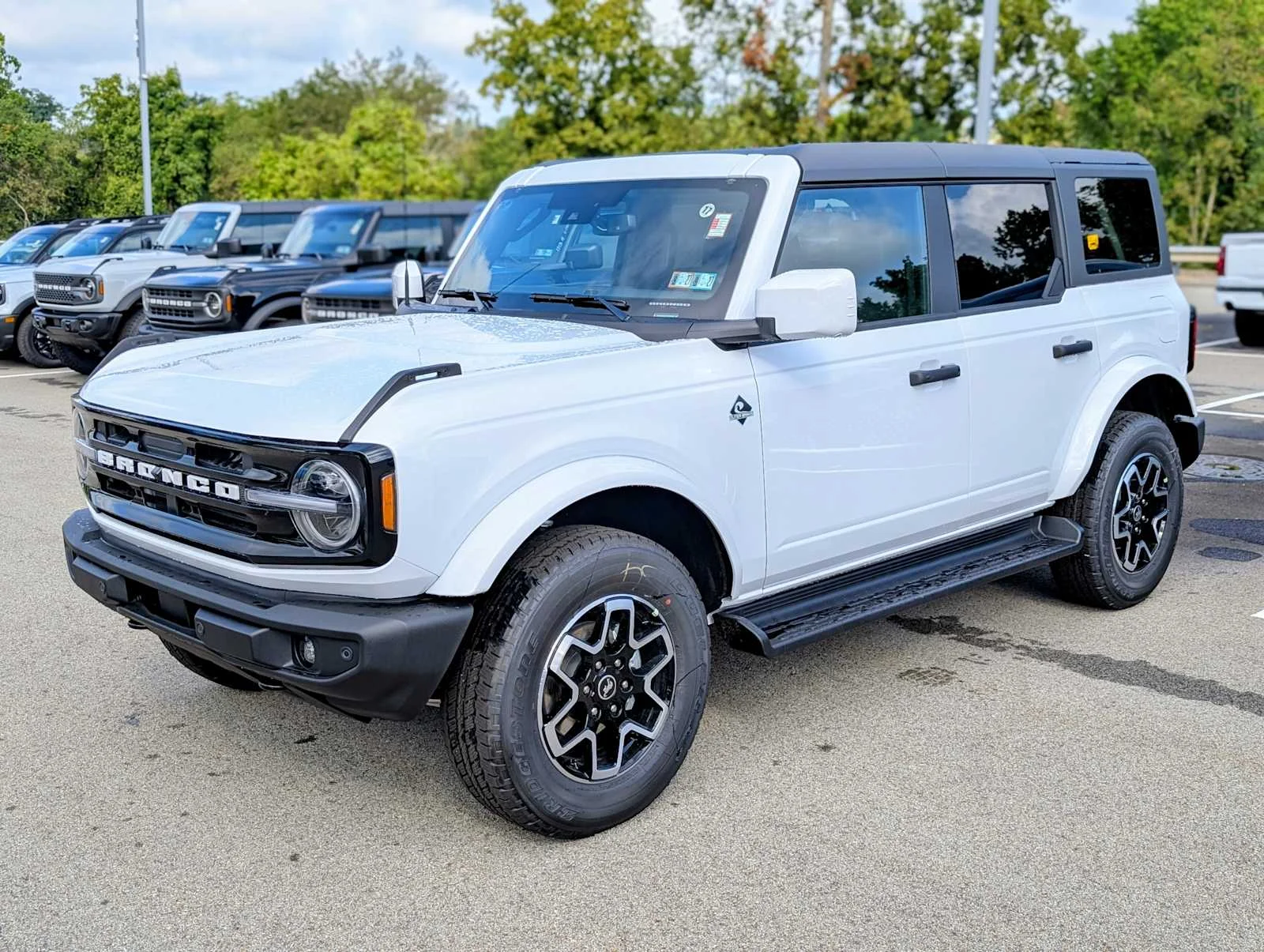 2026 Ford Bronco Outer Banks®