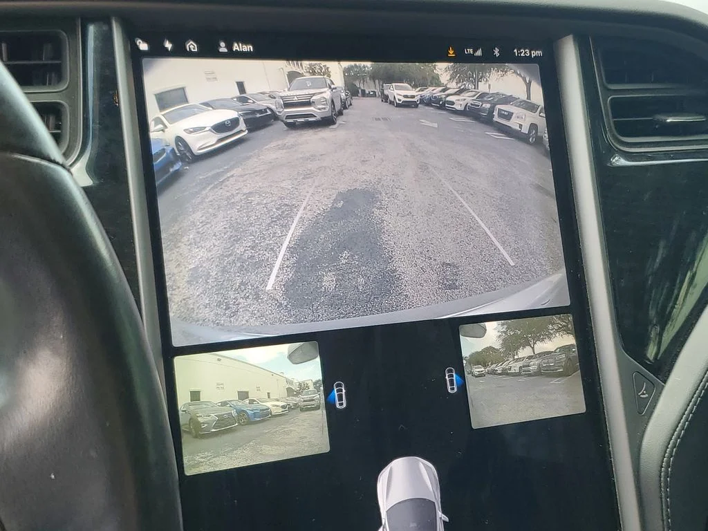 Used 2018 Gray Tesla  image 31