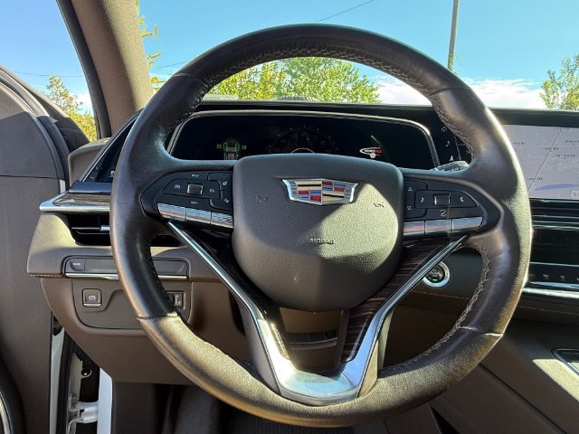 Used 2021 Crystal White Tricoat Cadillac Premium Luxury image 20