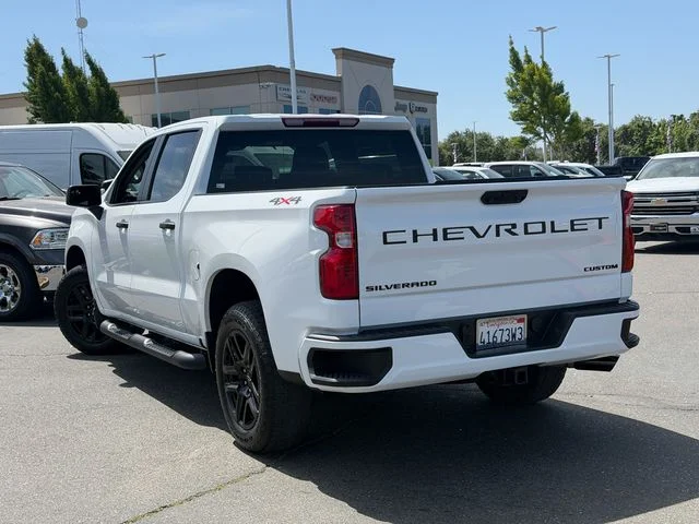 Used 2023 White Chevrolet Custom image 14
