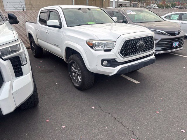 Used 2019 White Toyota SR5 image 1