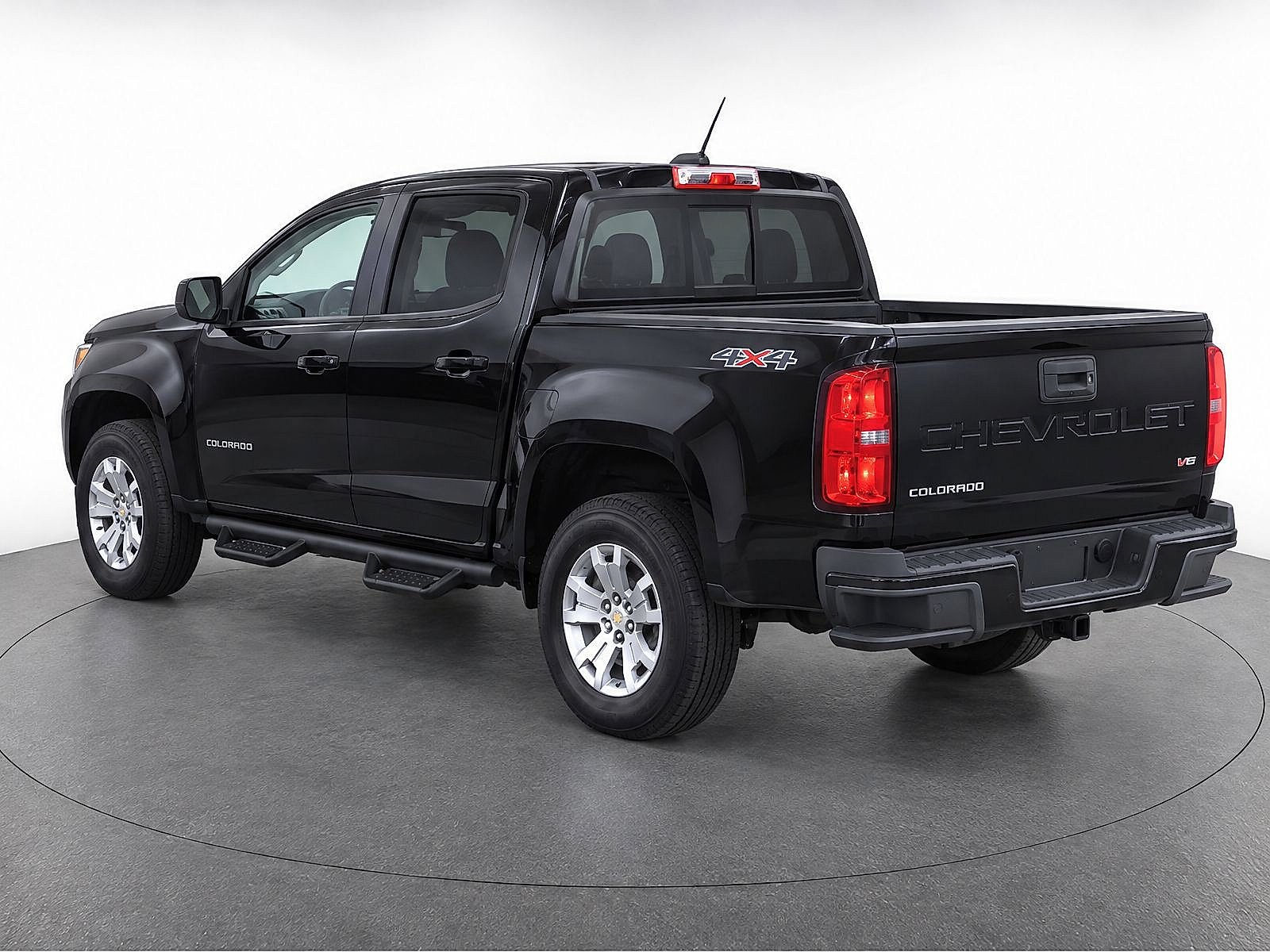 Used 2022 Black Chevrolet 4WD LT image 3