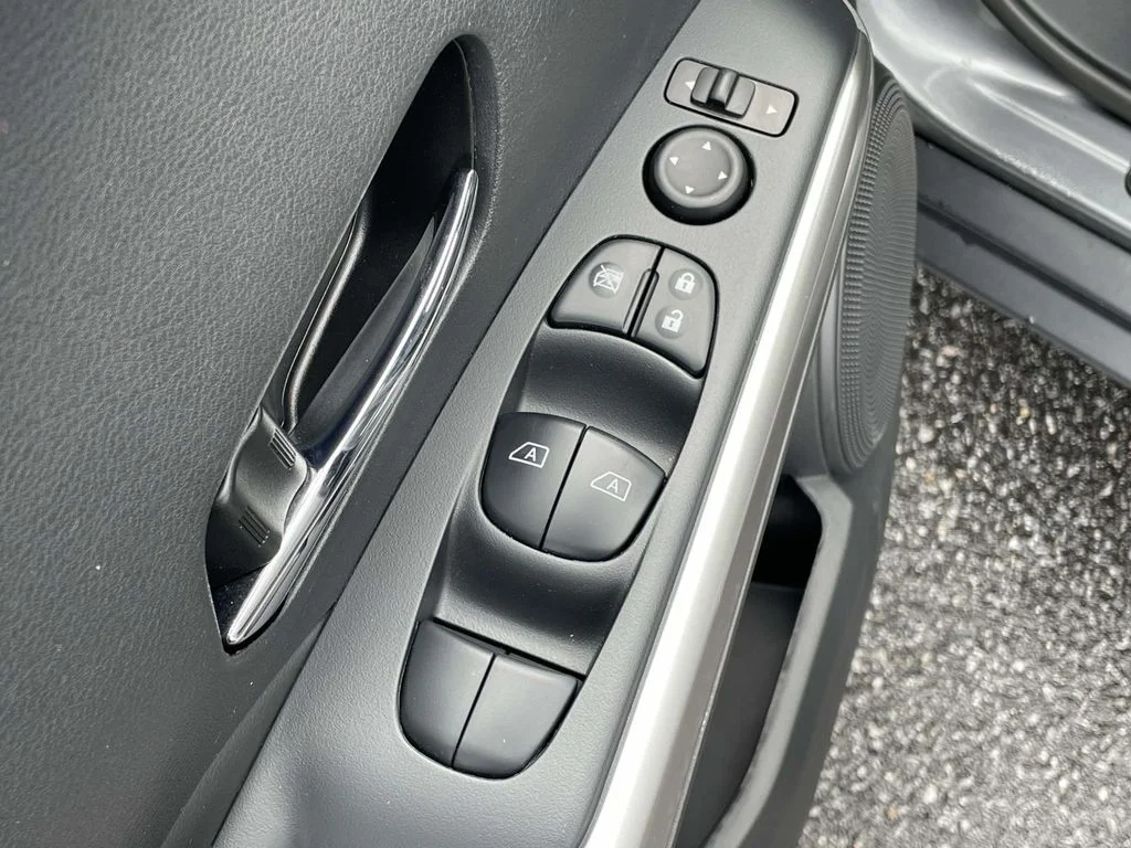 2018 Nissan Kicks SR - Photo 6