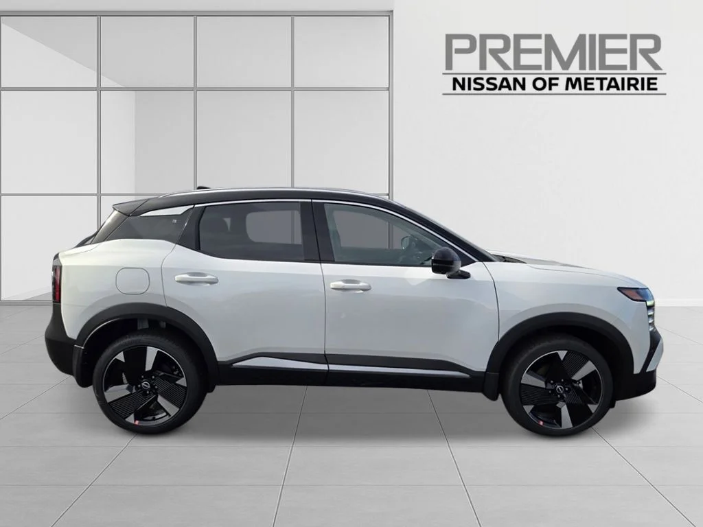 New 2026 Aspen White TriCoat / Super Black Two-tone Nissan SR image 6