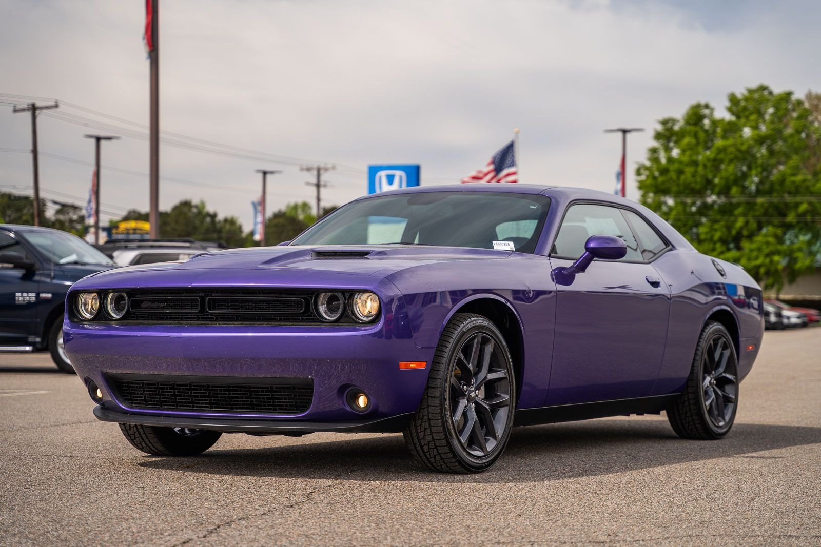 2023 Dodge Challenger SXT - Photo 6