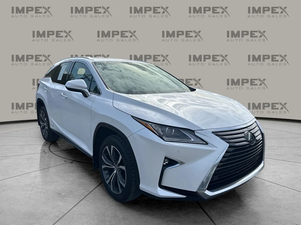Used 2018 White Lexus 450h image 7