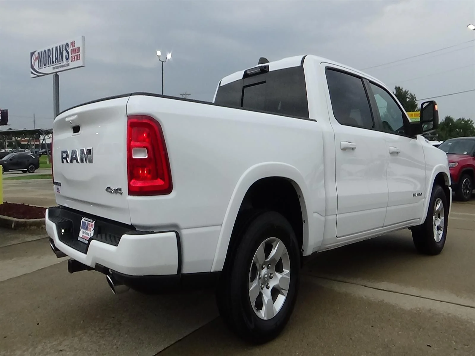 Used 2025 Bright White Clear Coat (pw7) RAM Big Horn image 6