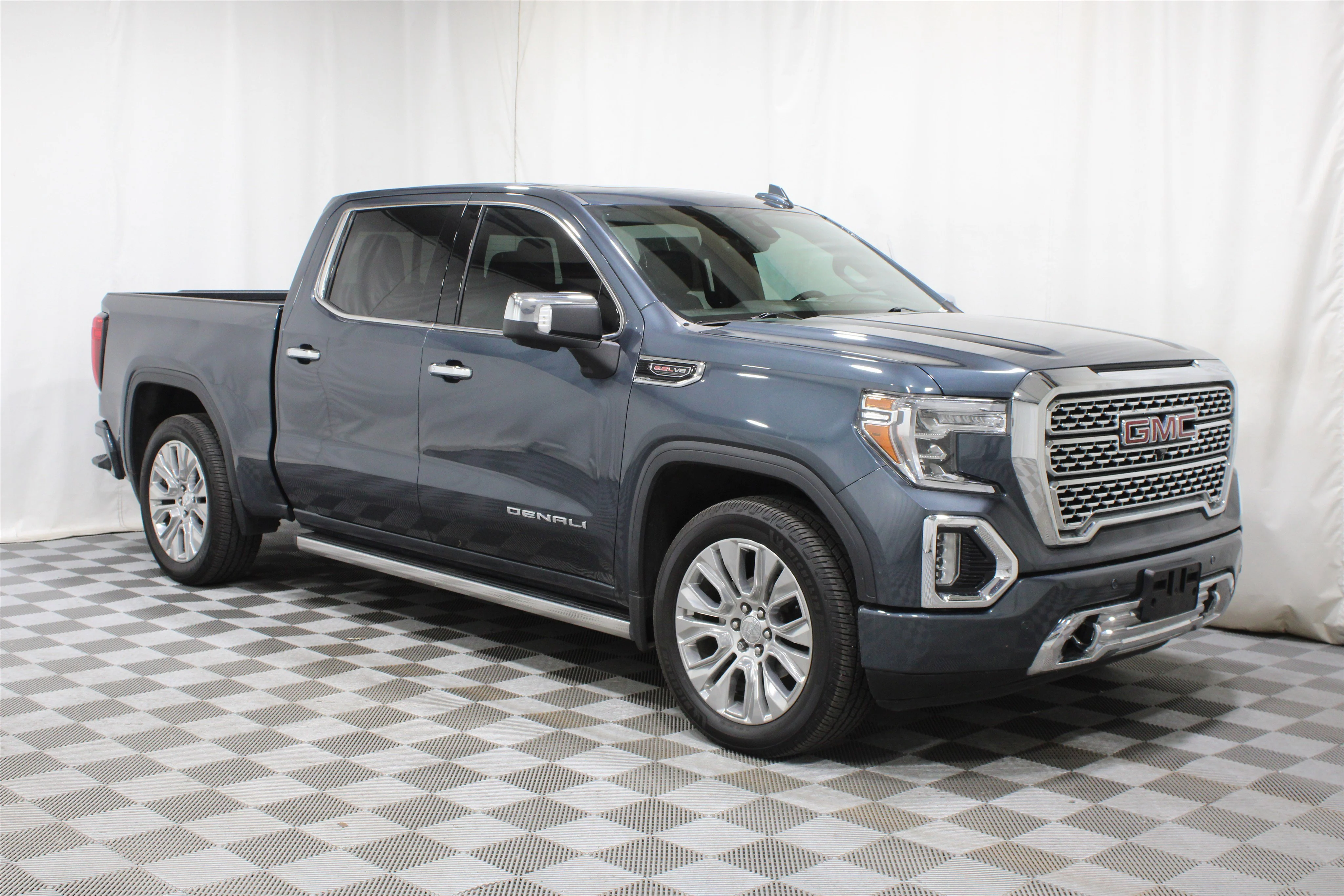 2021 GMC Sierra 4WD Crew Cab Short Box Denali's photo