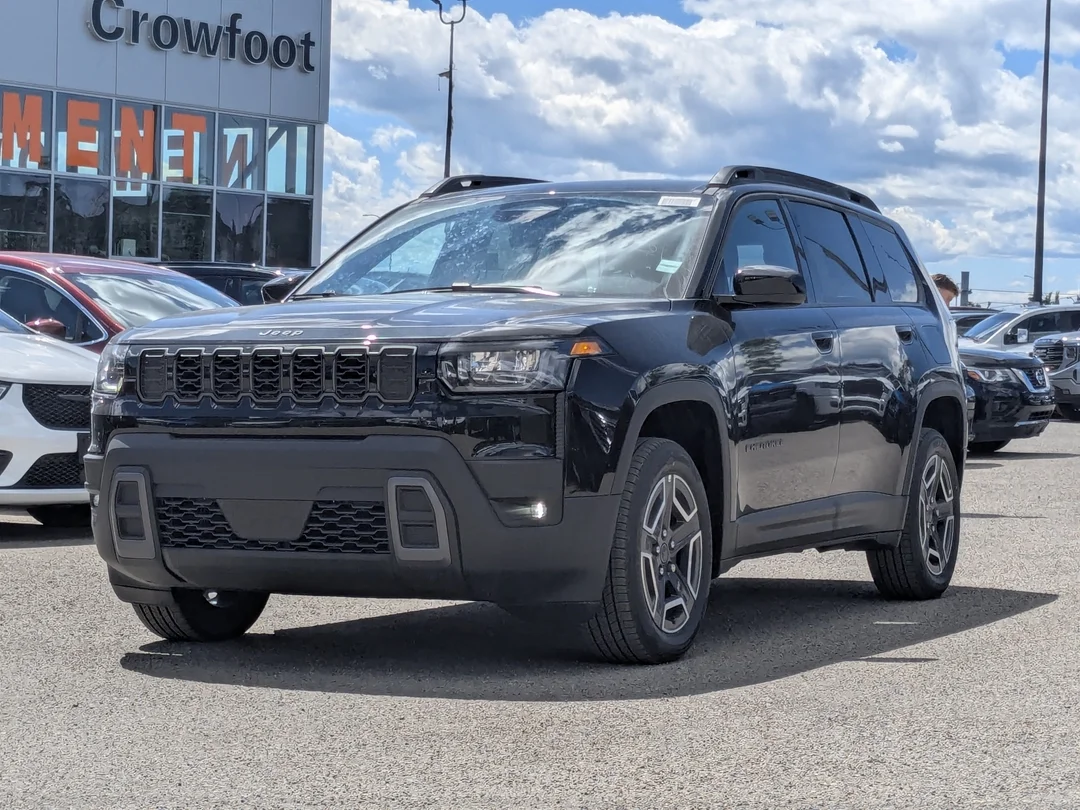 New 2026 Black Jeep Laredo - - 4x4 - 1.6L Turbo Hybrid - Adaptive Cruise - Blind Spot Detection & More! image 4