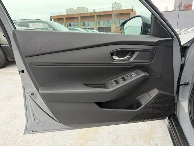 2025 Honda Accord SE - Photo 11